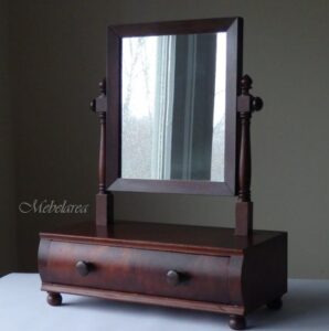 Meja Rias Minimalis