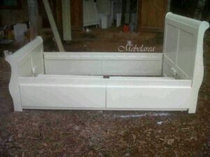 Dipan Bagong Putih Duco