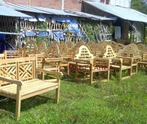 gambar-kursi-bangku-garden-malboro-jati