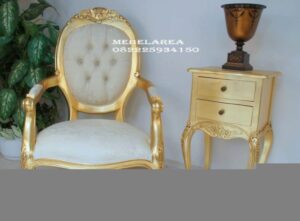 kursi-nakas-cantik-gold-emas