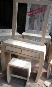 meja-rias-minimalis-jati-solid-model-terbaru