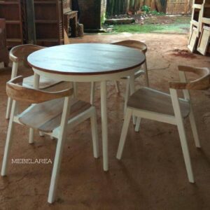 Set Meja Kafe Bundar Model Vintage