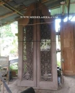 PINTU UKIRAN JATI