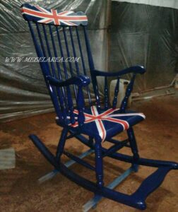 kursi goyang motif warna bendera inggris