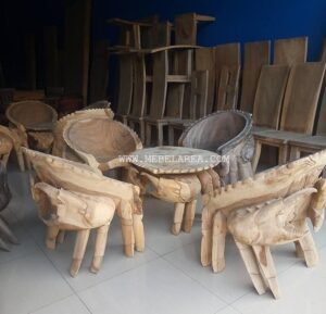 set-kursi-tamu-kepiting-suar-meh-trembesi