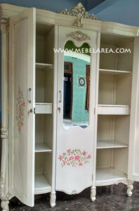 Almari Pakaian 3 Pintu Duco Putih Mewah