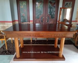 MEJA ALTAR GEREJA