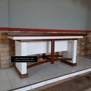 meja altar gereja jati