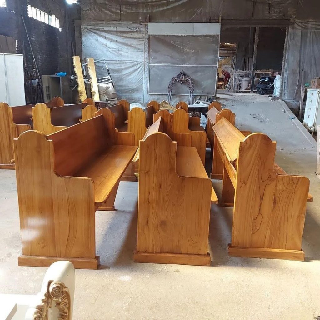 Bangku Gereja Minimalis 