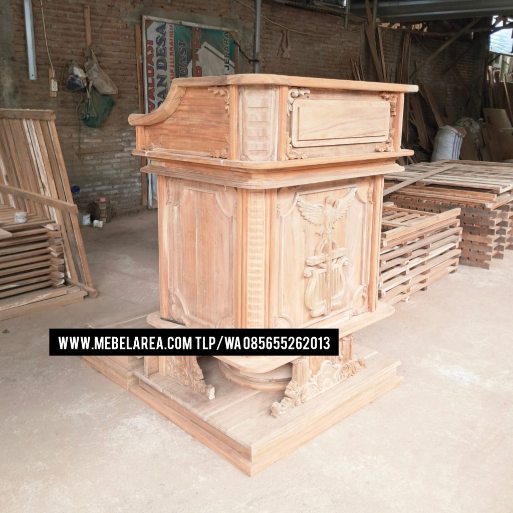 Mimbar Podium Gereja Katolik 
