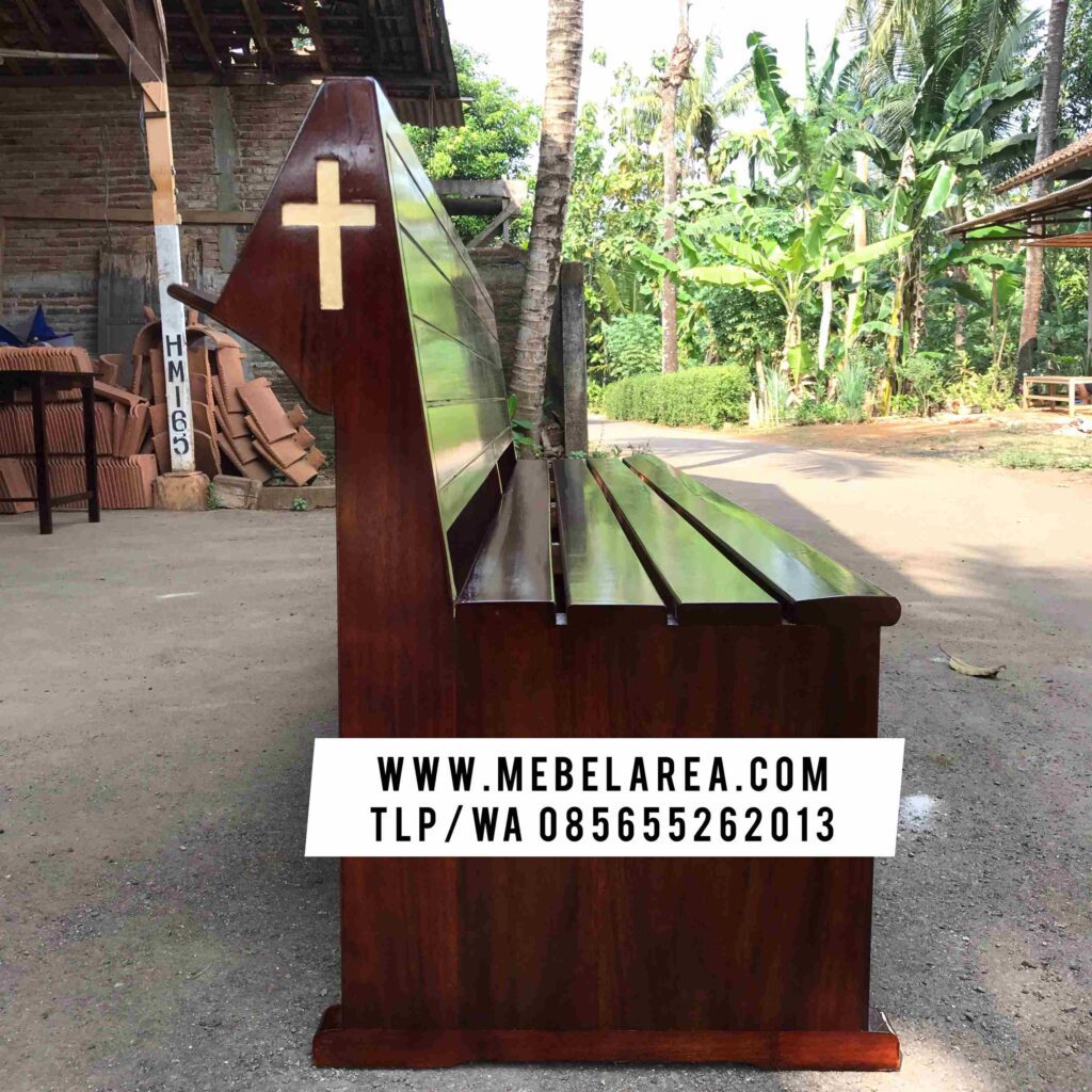 Bangku Gereja Protestan Kayu Jati Jepara