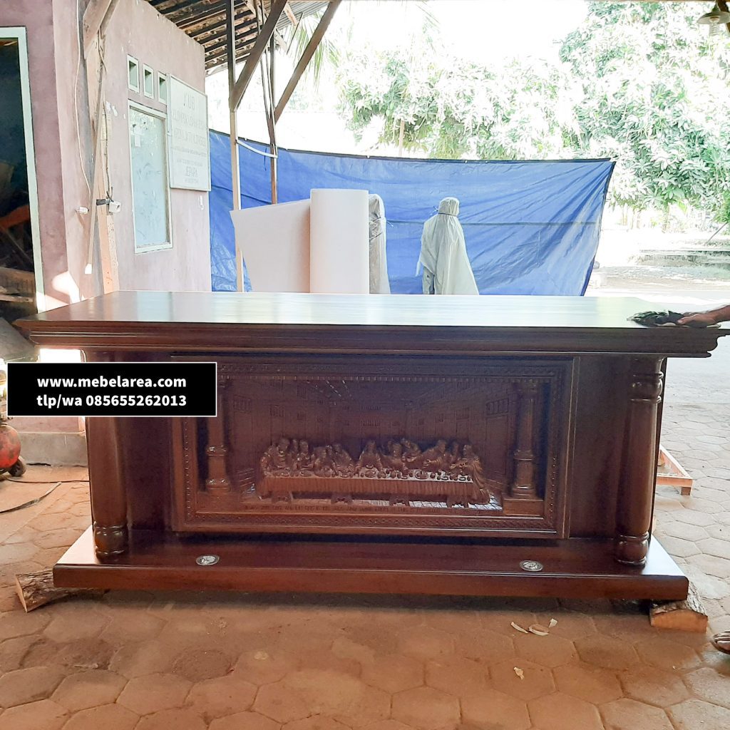 Meja Altar Katolik