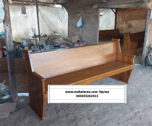 Bangku Gereja Kayu Jati