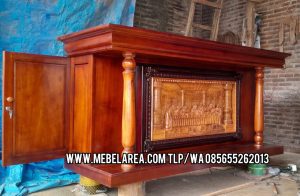 Altar Gereja Kayu Jati