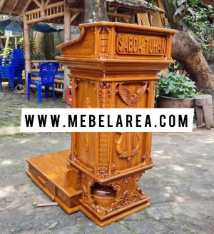 Podium Mimbar Gereja Katolik Jati