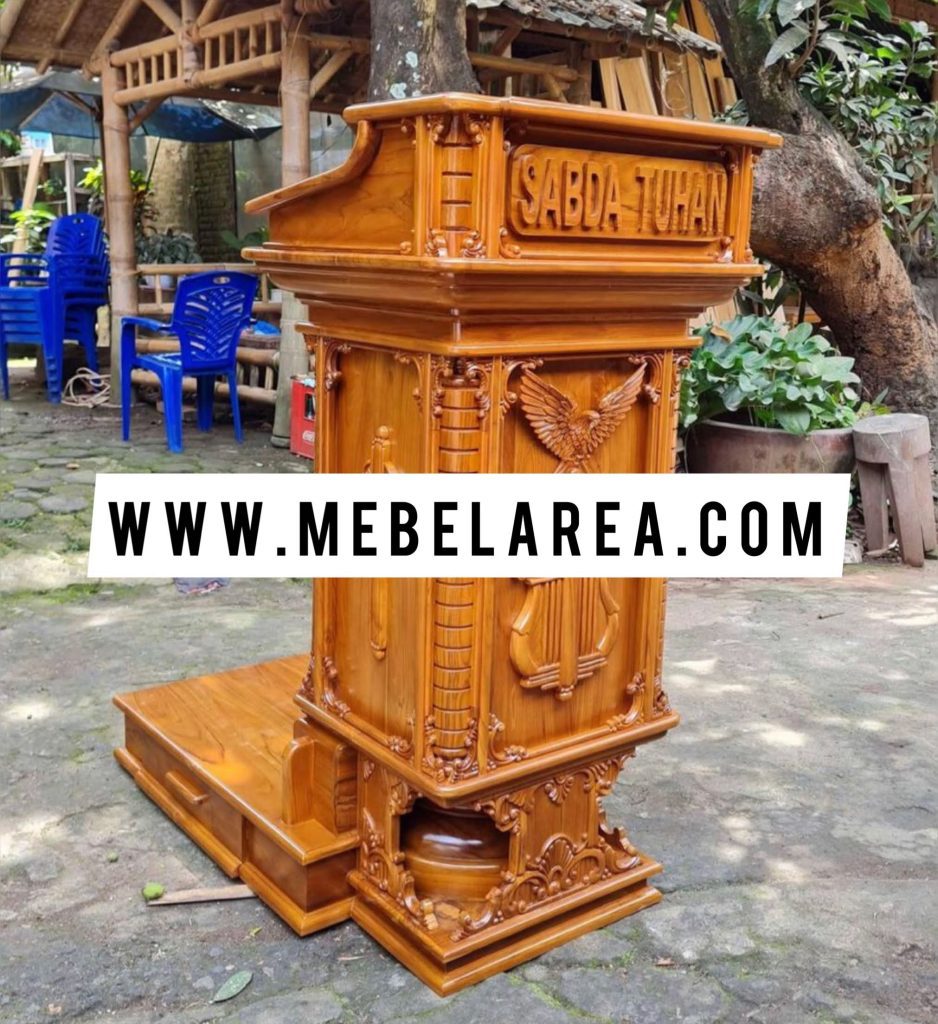 Podium Mimbar Gereja Katolik Jati