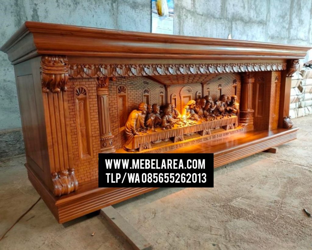 Meja Altar Gereja Umat Katolik